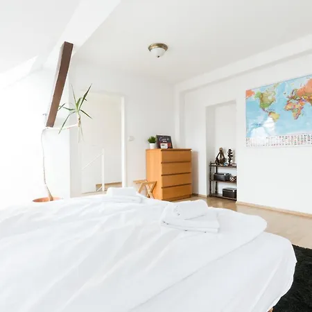 דירה Triplex Penthouse Holandska פראג